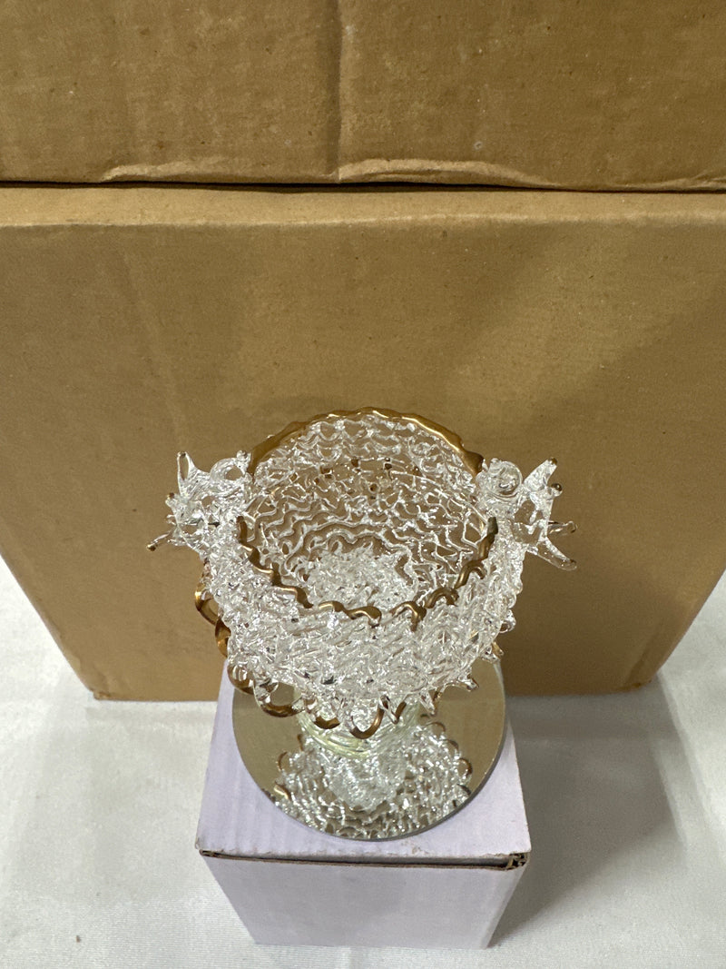 Load image into Gallery viewer, 3” Crystal Glass holy Water Bath Favors with Mirrored Base Lot - 20 Pieces + 2 Free!
